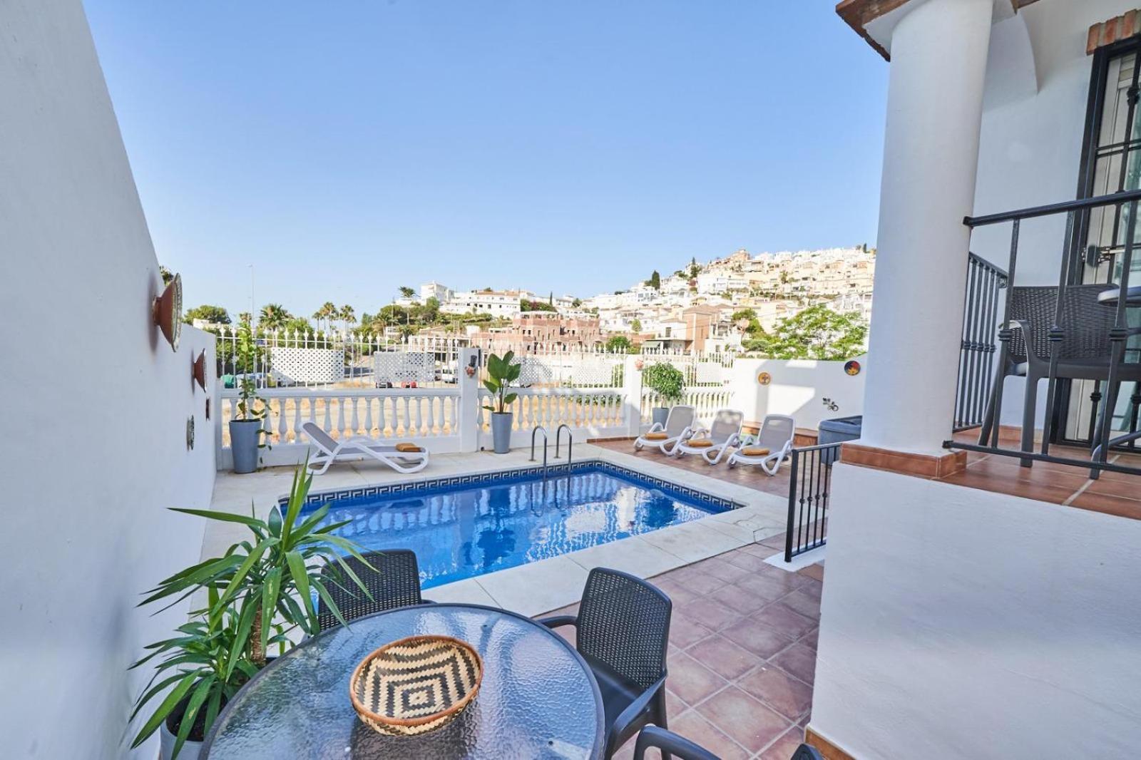 Villa Pura - Private Jacuzzi & Heated Pool Nerja Eksteriør bilde