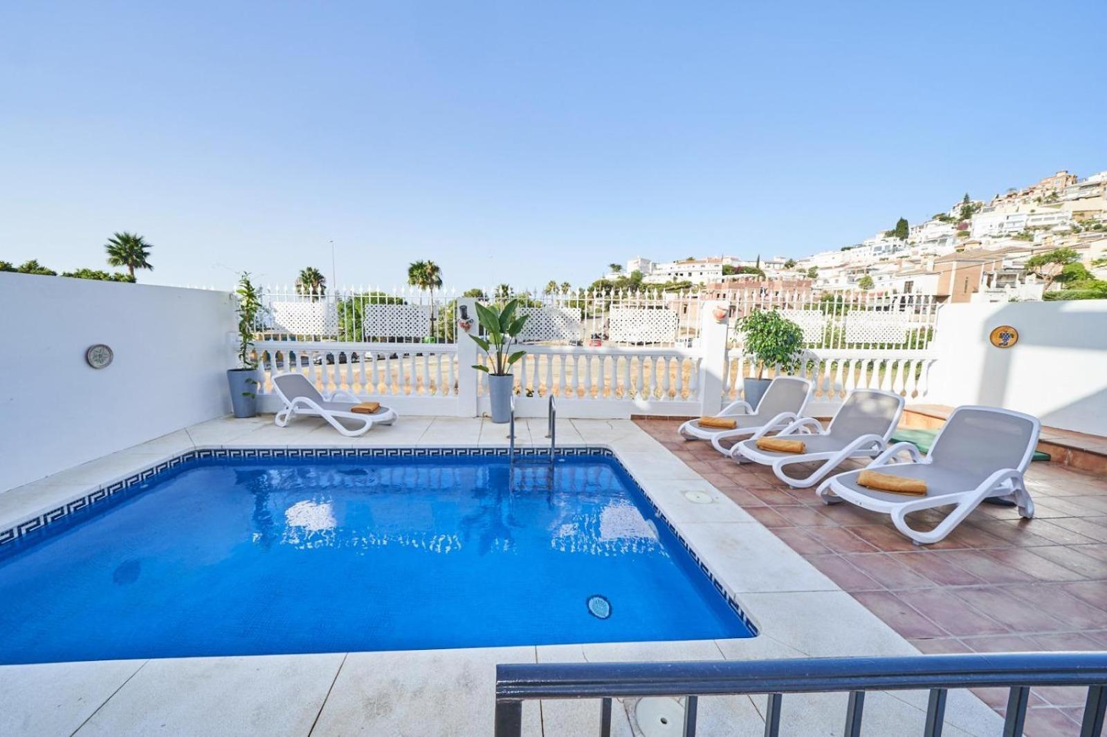 Villa Pura - Private Jacuzzi & Heated Pool Nerja Eksteriør bilde